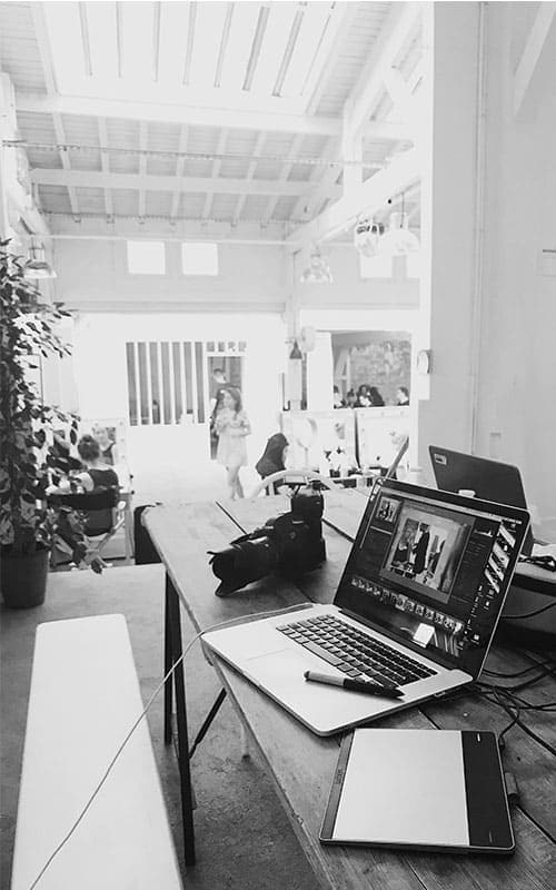 Reunion de trabajo con computadoras